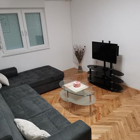 Ad Apartman Bileća Екстериор снимка
