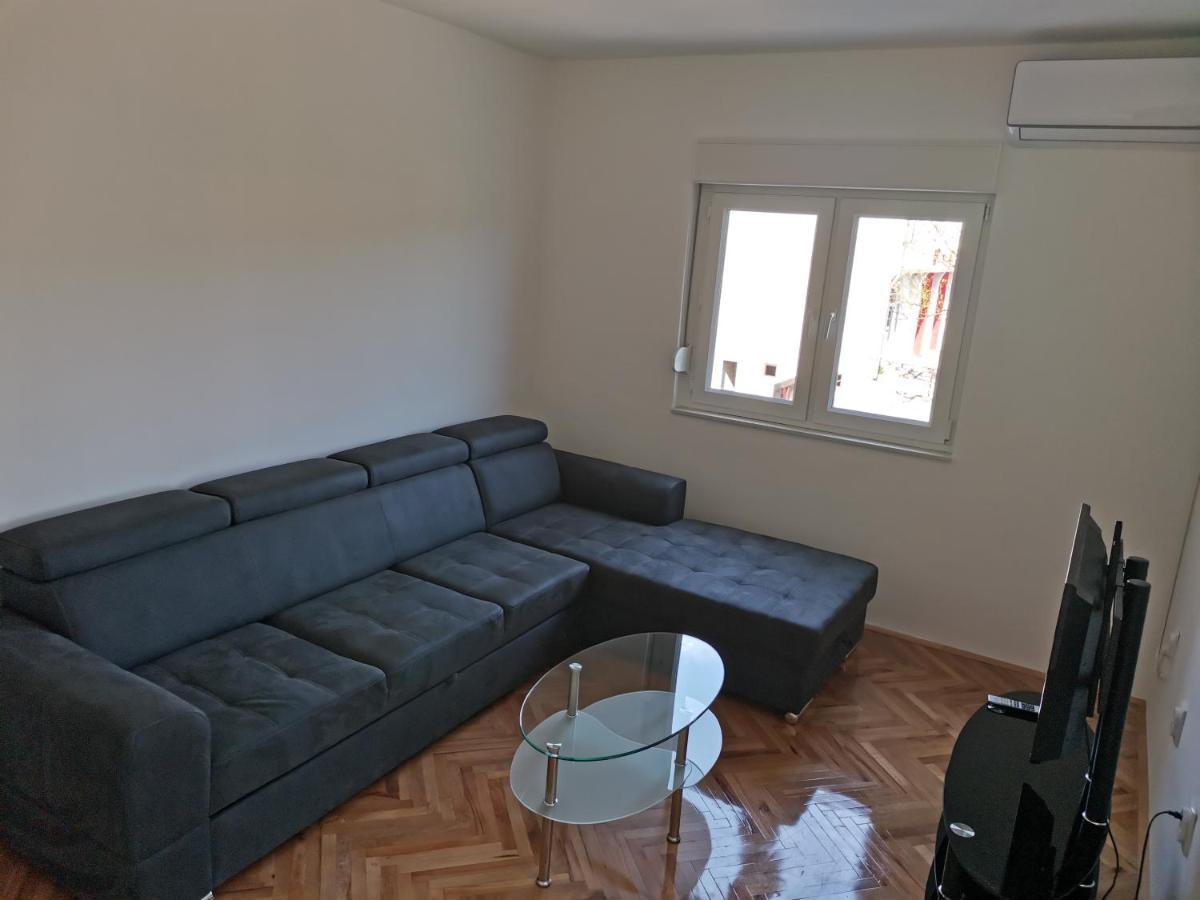 Ad Apartman Bileća Екстериор снимка