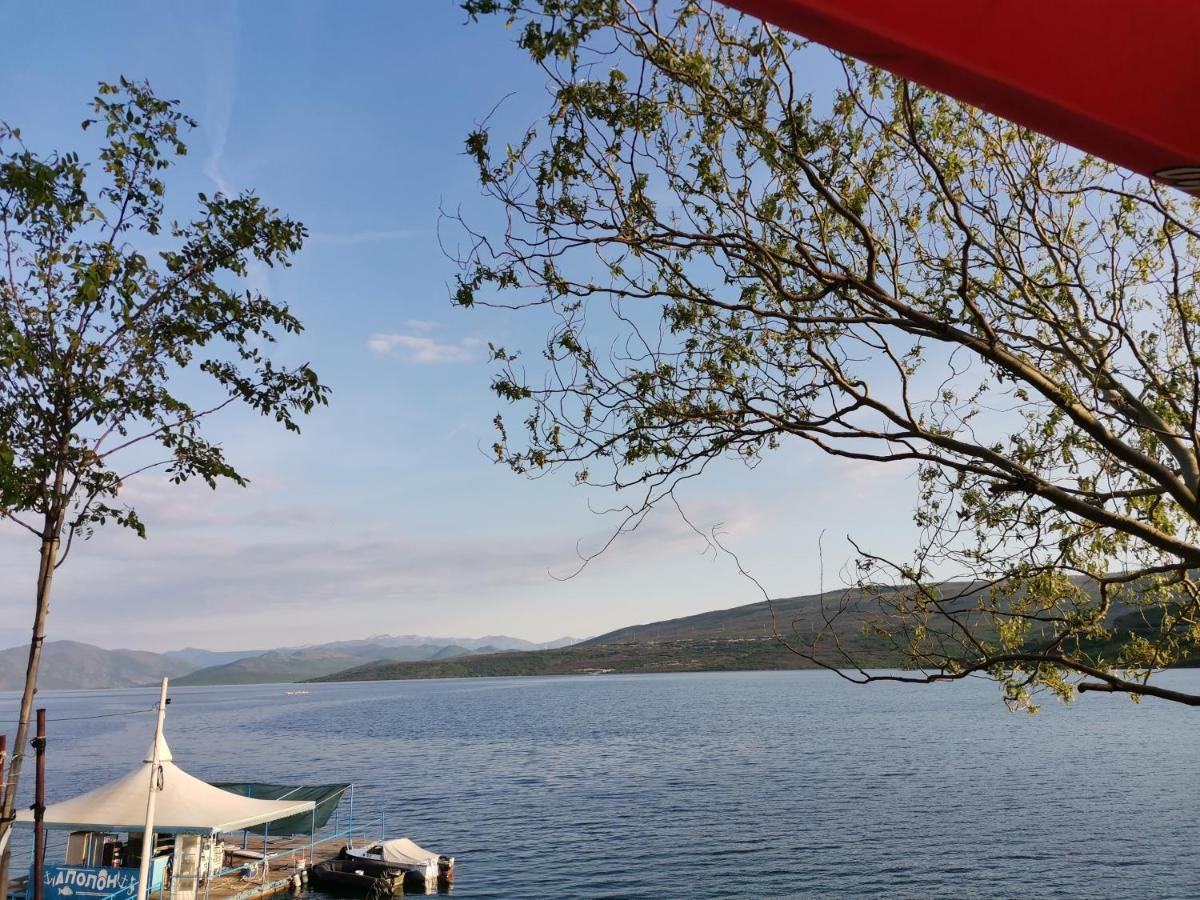 Ad Apartman Bileća Екстериор снимка