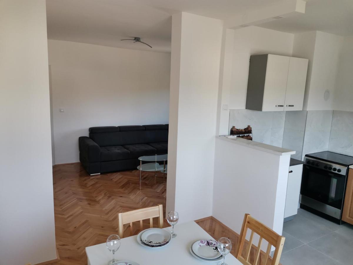 Ad Apartman Bileća Екстериор снимка
